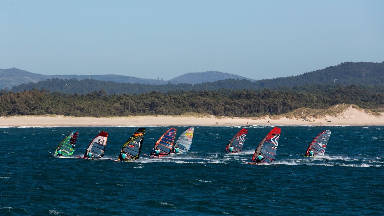 windsurf
